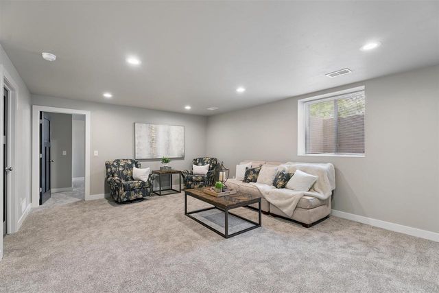 1617 FOUNDERS STREET, Neenah, WI 54956