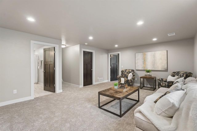 1617 FOUNDERS STREET, Neenah, WI 54956