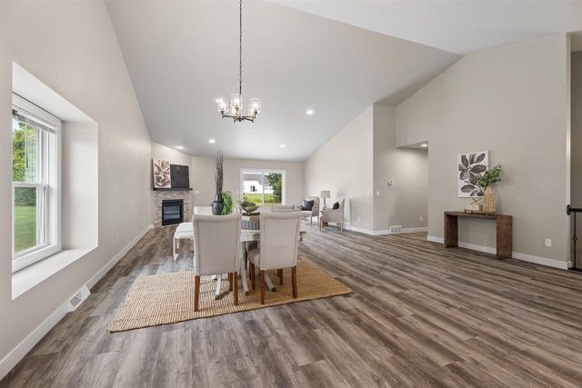 1617 FOUNDERS STREET, Neenah, WI 54956