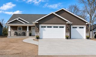 1617 FOUNDERS STREET, Neenah, WI 54956