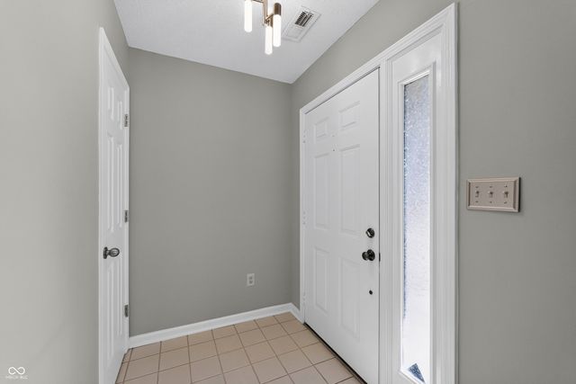 6503 Waybridge, Indianapolis, IN 46237