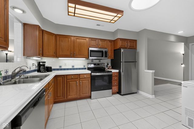 6503 Waybridge, Indianapolis, IN 46237