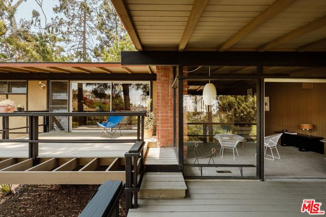 2 Seahurst Road, Rolling Hills Estates, CA 90274