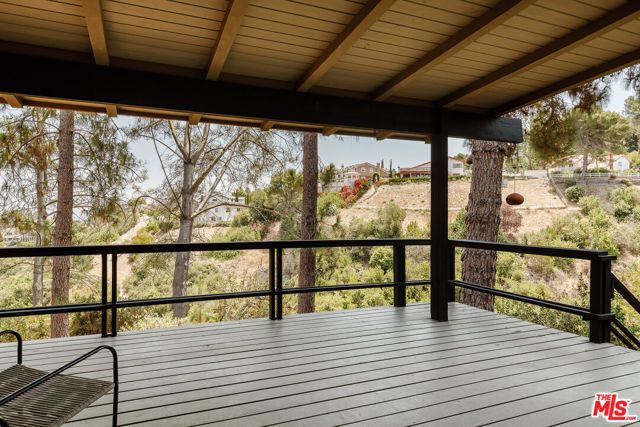 2 Seahurst Road, Rolling Hills Estates, CA 90274