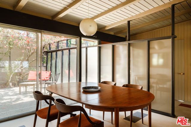 2 Seahurst Road, Rolling Hills Estates, CA 90274