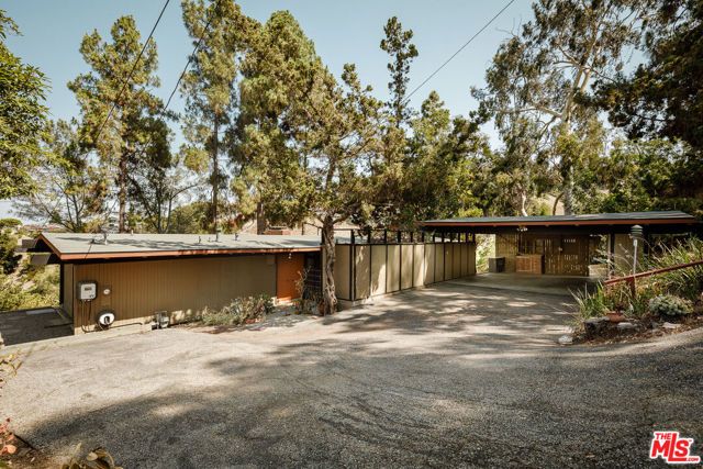 2 Seahurst Road, Rolling Hills Estates, CA 90274