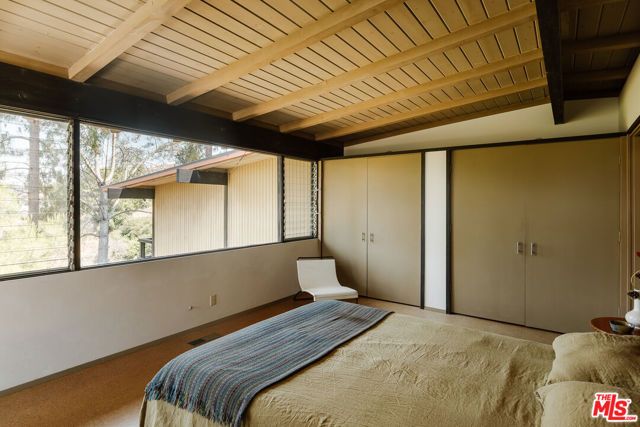 2 Seahurst Road, Rolling Hills Estates, CA 90274