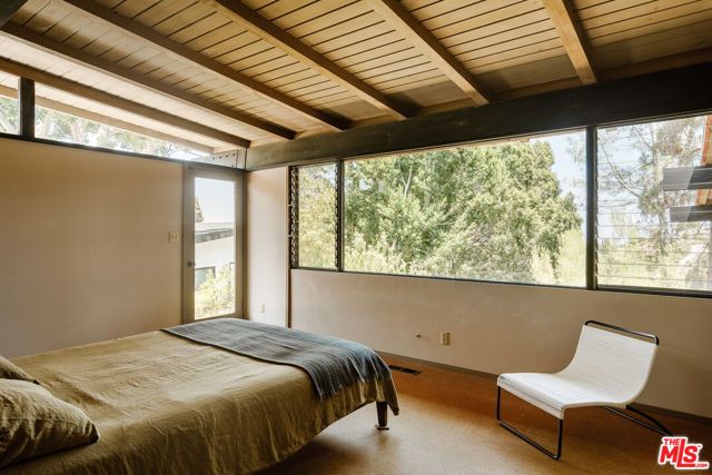 2 Seahurst Road, Rolling Hills Estates, CA 90274