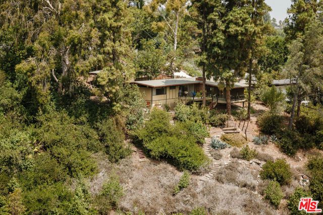 2 Seahurst Road, Rolling Hills Estates, CA 90274