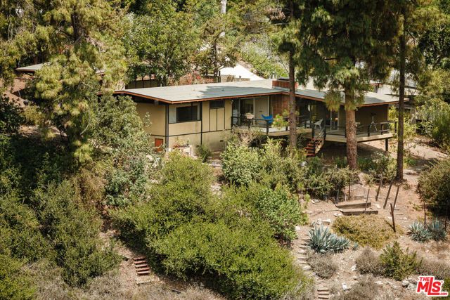 2 Seahurst Road, Rolling Hills Estates, CA 90274