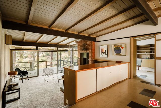 2 Seahurst Road, Rolling Hills Estates, CA 90274