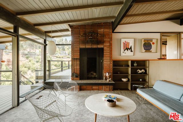 2 Seahurst Road, Rolling Hills Estates, CA 90274