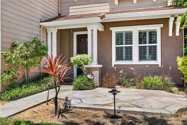 26525 Craftsmen Court, Saugus, CA 91350