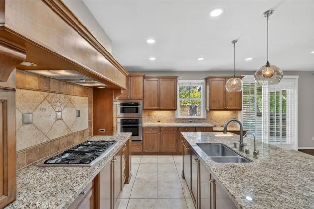 26525 Craftsmen Court, Saugus, CA 91350