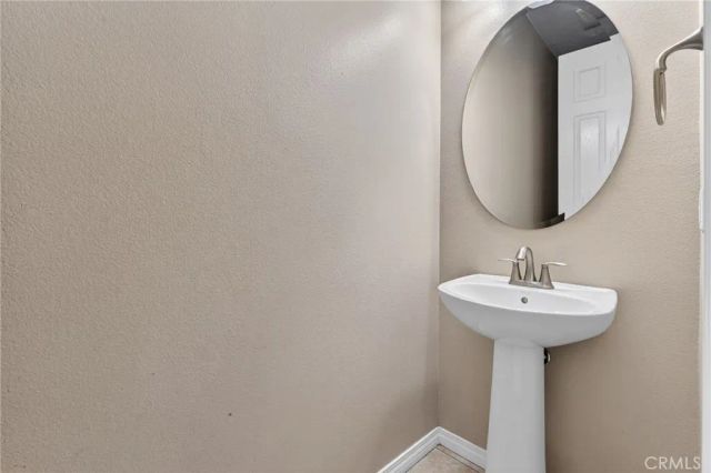26525 Craftsmen Court, Saugus, CA 91350