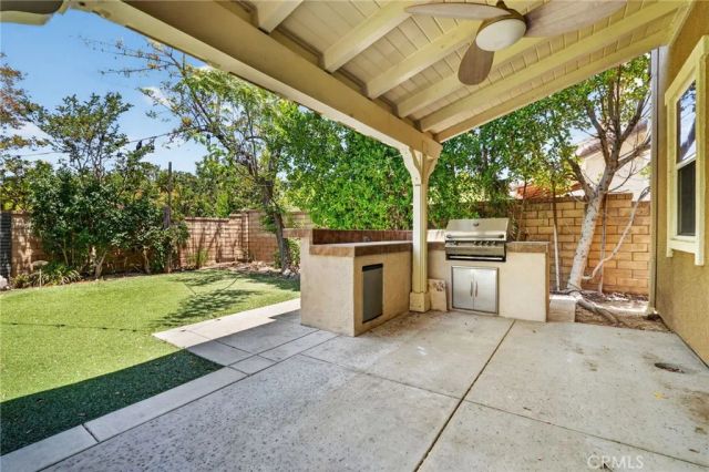 26525 Craftsmen Court, Saugus, CA 91350
