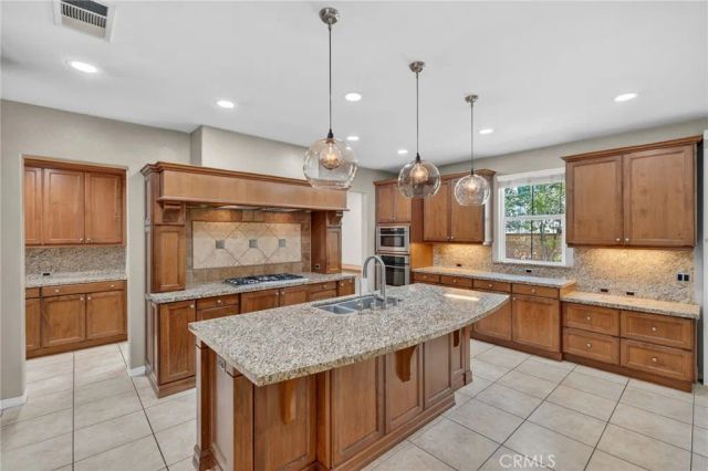 26525 Craftsmen Court, Saugus, CA 91350