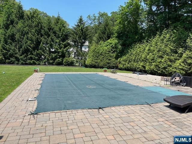 889 Circle Avenue, Franklin Lakes, NJ 07417