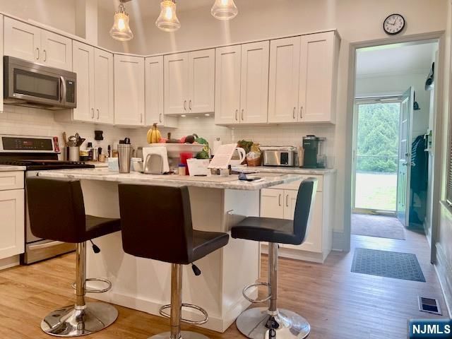 889 Circle Avenue, Franklin Lakes, NJ 07417