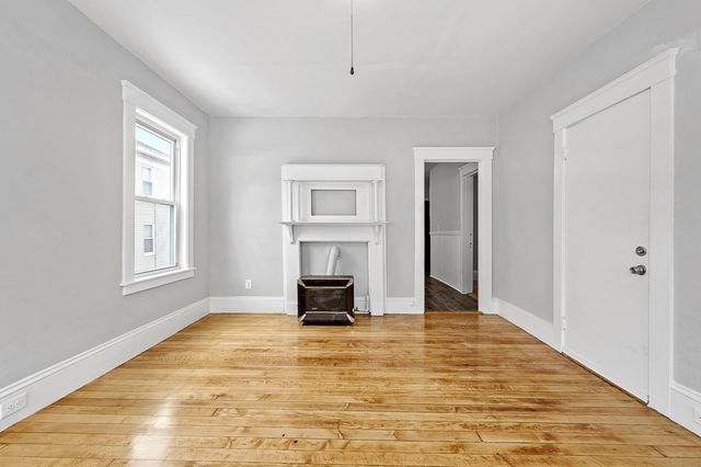 256 Belmont St. B, Worcester, MA 01604