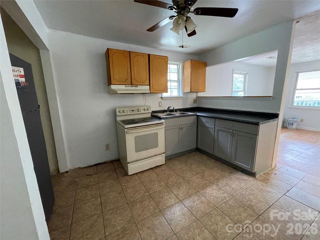 410 Mill Road, Charlotte, NC 28216