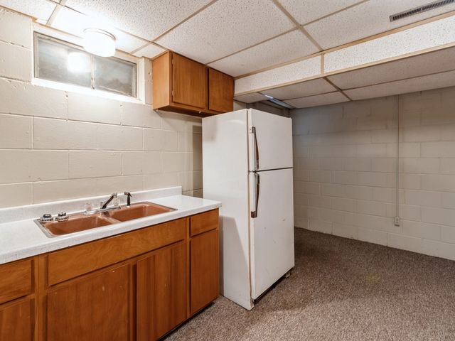1585 NW 81st Street, Clive, IA 50325