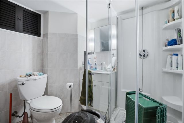 66 Edgehill Road, Providence, RI 02906