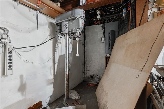 66 Edgehill Road, Providence, RI 02906