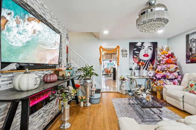 3021 Louis Street, Franklin Park, IL 60131