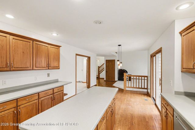 1290 Shortwood Circle, Okemos, MI 48864