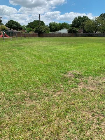 12202 Gainsborough Drive, Houston, TX 77031