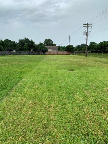 12202 Gainsborough Drive, Houston, TX 77031