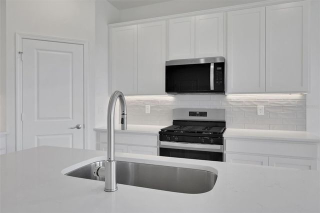 5485 NW CAMBERLY COURT, Port St Lucie, FL 34987