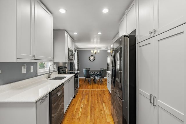 624 21st Street, West Des Moines, IA 50265