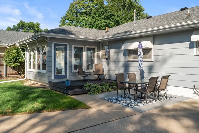 624 21st Street, West Des Moines, IA 50265