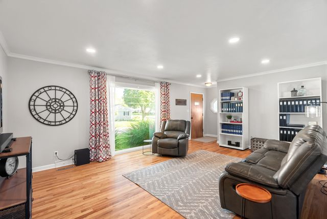624 21st Street, West Des Moines, IA 50265
