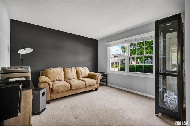 1044 E POLK Street, Morton, IL 61550