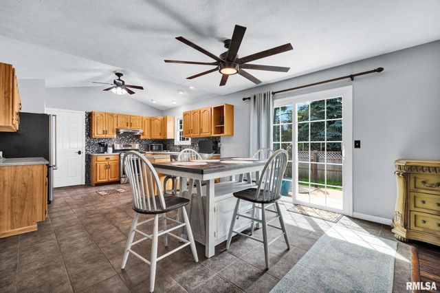 1044 E POLK Street, Morton, IL 61550