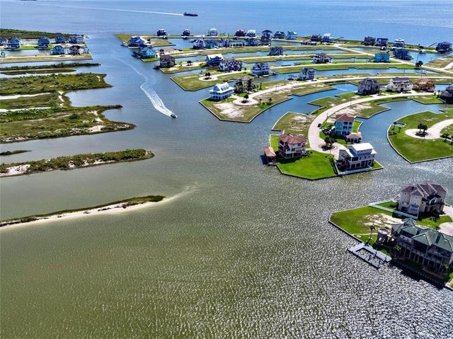 7 Shell Key, Hitchcock, TX 77563
