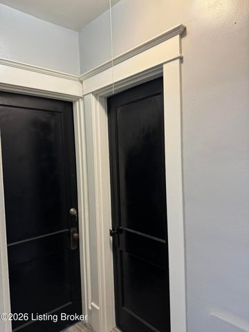 107 N 37th St, Louisville, KY 40212