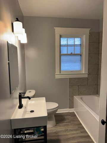 107 N 37th St, Louisville, KY 40212