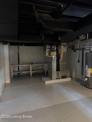 107 N 37th St, Louisville, KY 40212