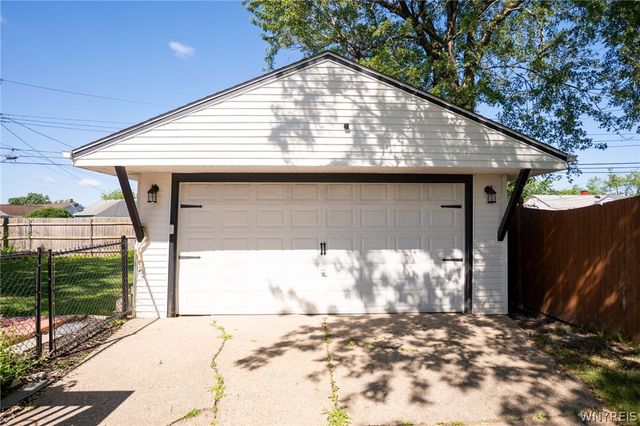160 Frederick Road, Tonawanda, NY 14150