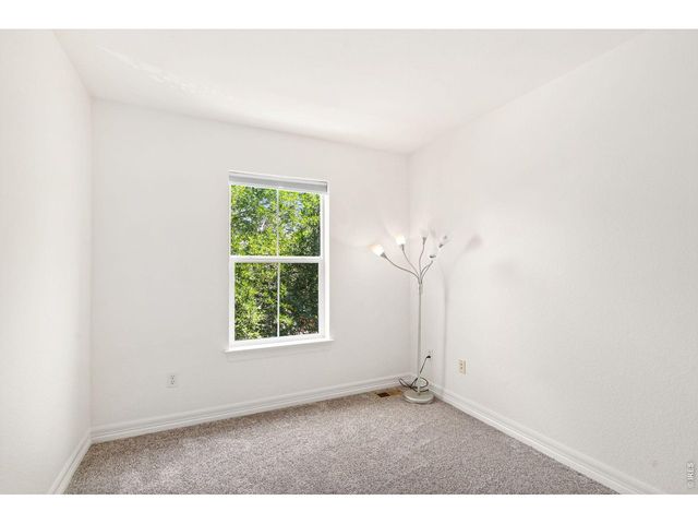 639 Americana Rd, Longmont, CO 80504