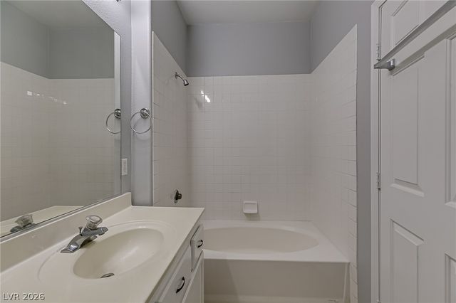 1300 South ARLINGTON Street 123, Las Vegas, NV 89104