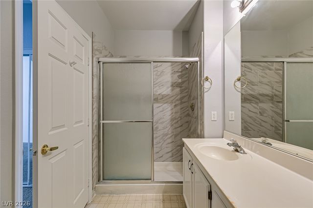 1300 South ARLINGTON Street 123, Las Vegas, NV 89104