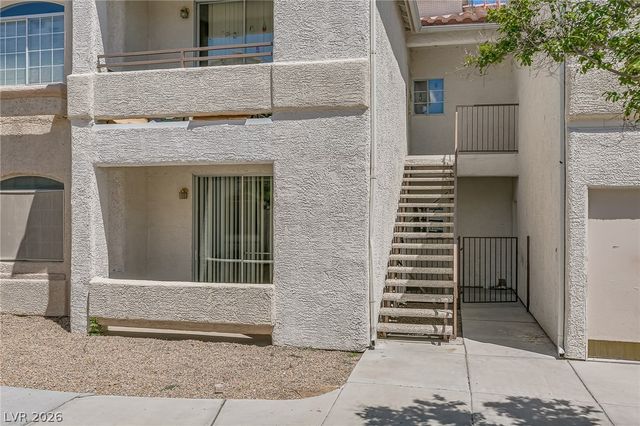1300 South ARLINGTON Street 123, Las Vegas, NV 89104