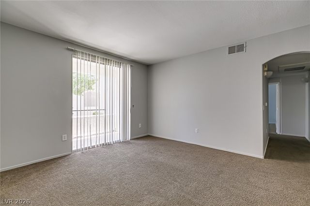 1300 South ARLINGTON Street 123, Las Vegas, NV 89104