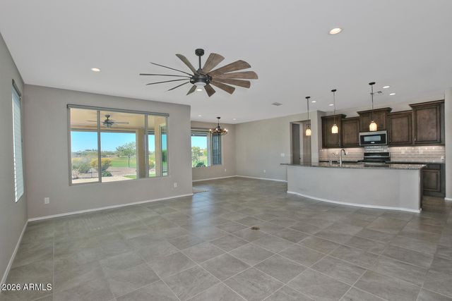 4198 N SPYGLASS Drive, Florence, AZ 85132