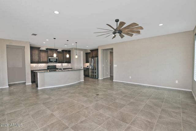 4198 N SPYGLASS Drive, Florence, AZ 85132